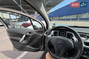 Хэтчбек Citroen C3 2011 в 