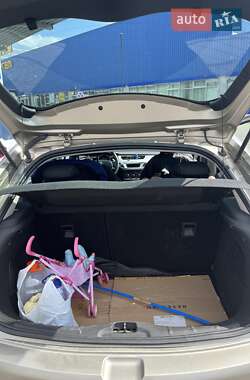Хэтчбек Citroen C3 2011 в 