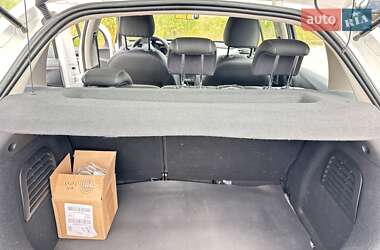 Хэтчбек Citroen C3 2013 в 