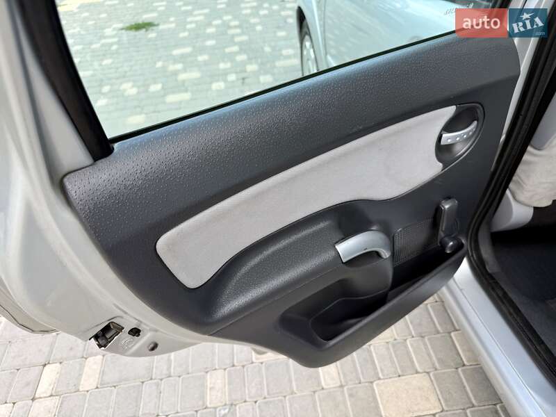 Хэтчбек Citroen C3 2005 в Одессе