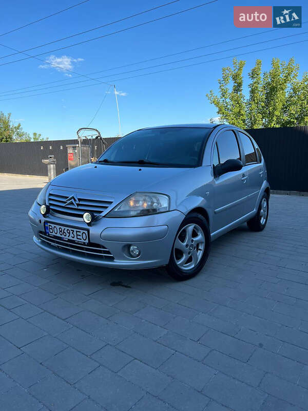 Хэтчбек Citroen C3 2005 в 