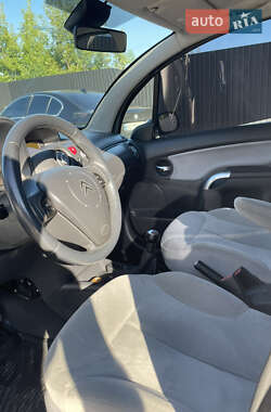 Хэтчбек Citroen C3 2005 в 