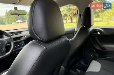 Хэтчбек Citroen C3 2010 в 