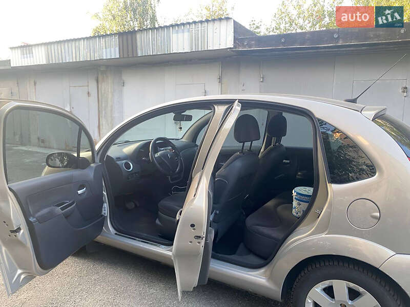 Хэтчбек Citroen C3 2008 в Киеве