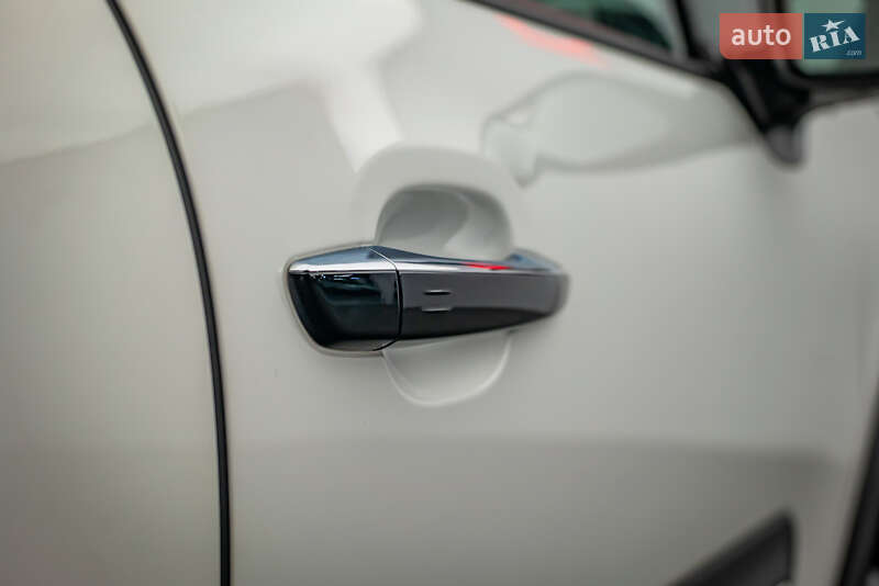 Хэтчбек Citroen C3 2021 в Киеве фото 9 Хэтчбек Citroen C3 2021 в Киеве