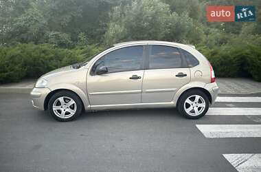 Хэтчбек Citroen C3 2008 в 