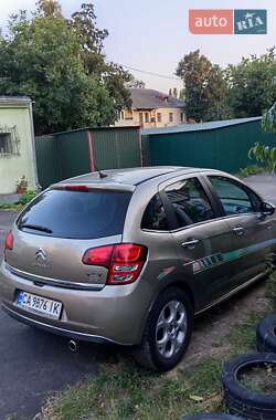 Хэтчбек Citroen C3 2011 в 