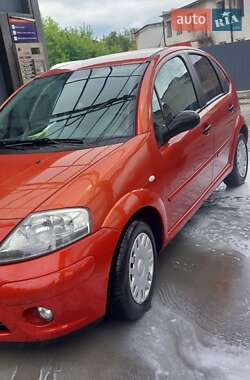 Хэтчбек Citroen C3 2007 в 