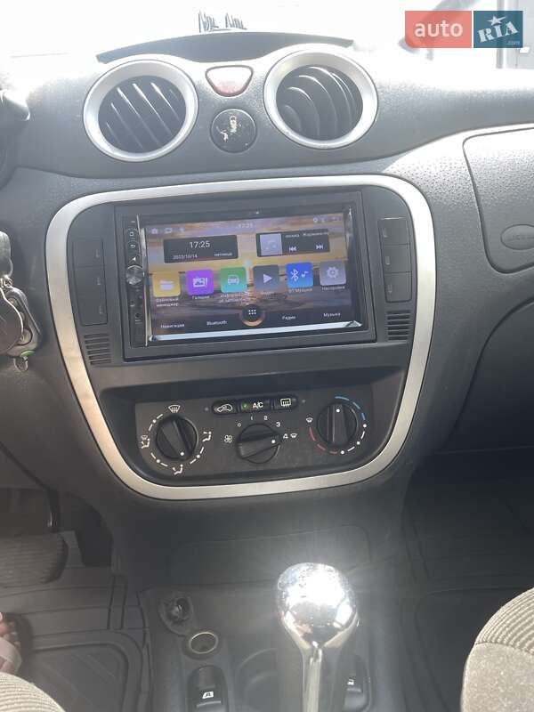 Хэтчбек Citroen C3 2007 в Одессе