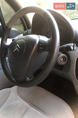 Хэтчбек Citroen C3 2002 в 