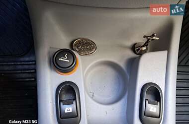 Хэтчбек Citroen C3 2005 в 