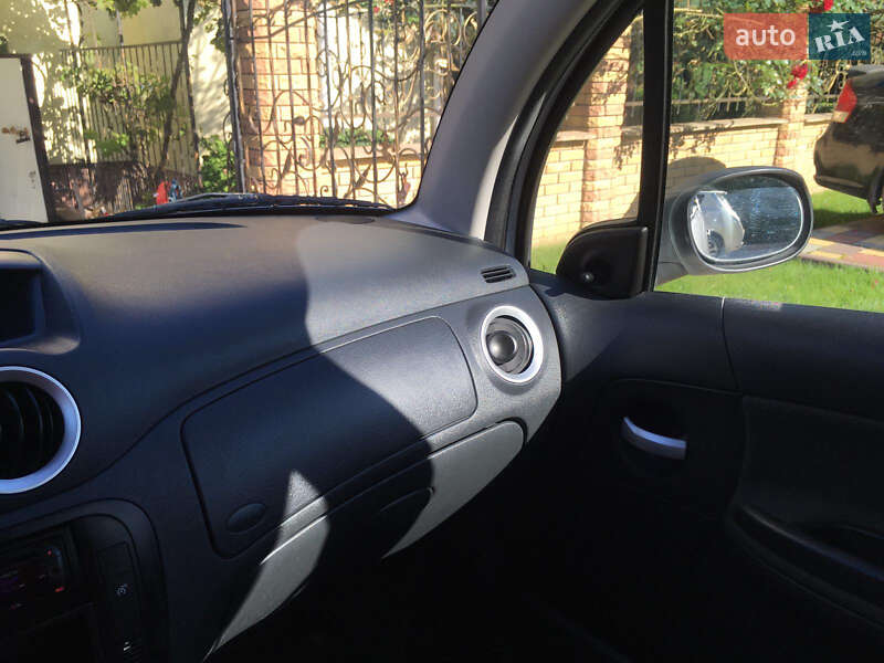 Хэтчбек Citroen C3 2009 в Львове