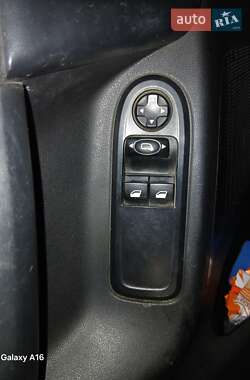 Хэтчбек Citroen C3 2010 в 