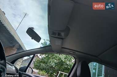 Хэтчбек Citroen C3 2009 в 