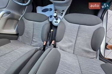 Хэтчбек Citroen C3 2005 в 