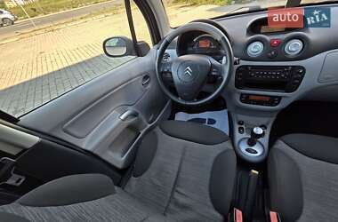 Хэтчбек Citroen C3 2005 в 