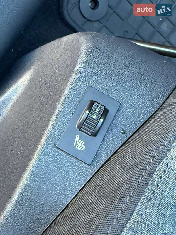 Хетчбек Citroen C3 2015 в Рівному фото 38 Хетчбек Citroen C3 2015 в Рівному