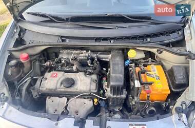 Хэтчбек Citroen C3 2005 в 