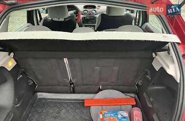 Хэтчбек Citroen C3 2003 в 