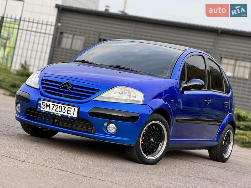 Хэтчбек Citroen C3 2004 в  фото Хэтчбек Citroen C3 2004 в