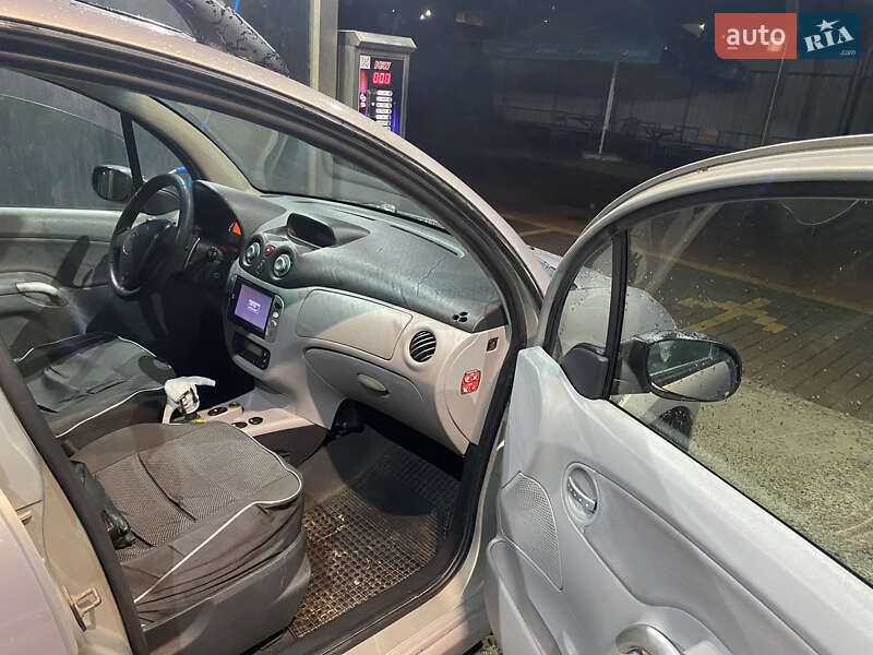 Хэтчбек Citroen C3 2004 в Полтаве фото 4 Хэтчбек Citroen C3 2004 в Полтаве