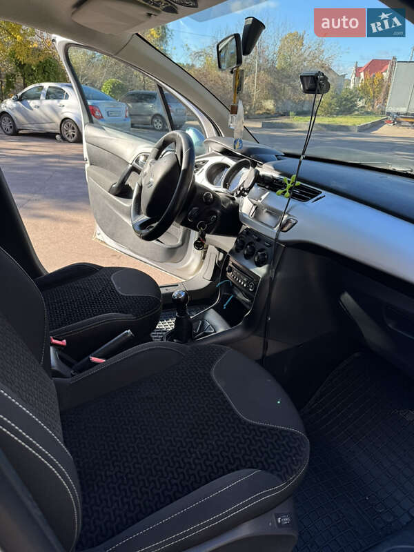 Хэтчбек Citroen C3 2012 в Житомире