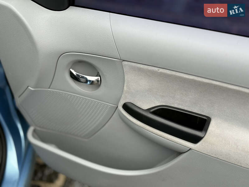 Хэтчбек Citroen C3 2006 в Харькове фото 32 Хэтчбек Citroen C3 2006 в Харькове