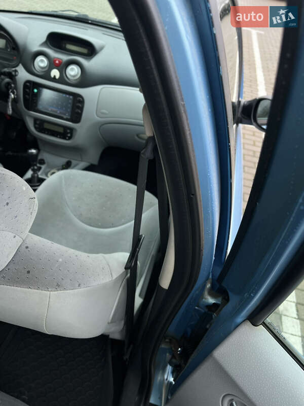 Хэтчбек Citroen C3 2003 в Дрогобыче