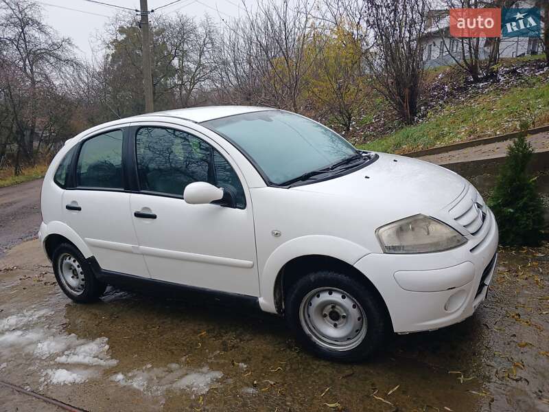 Хетчбек Citroen C3 2007 в Чернівцях