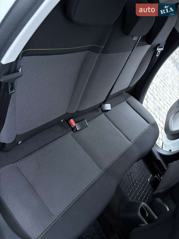 Хэтчбек Citroen C3 2017 в Горишних Плавнях