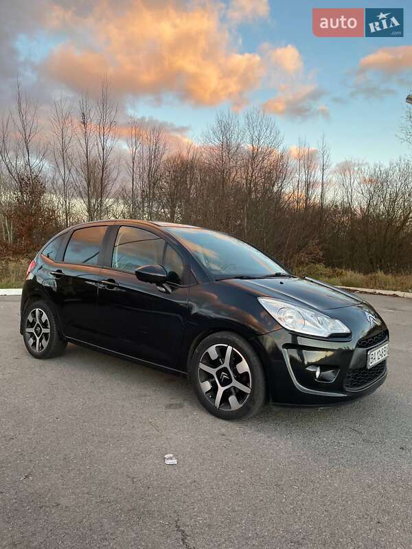 Хэтчбек Citroen C3 2010 в Звягеле