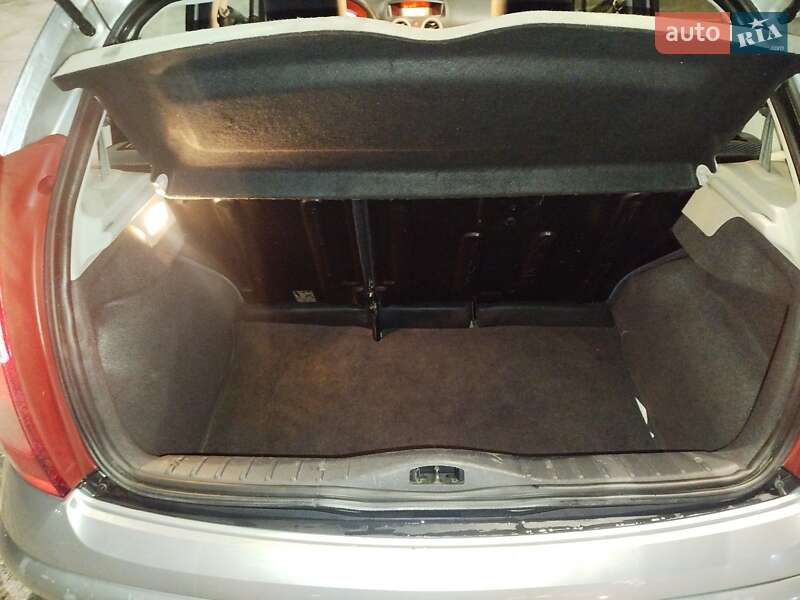 Хэтчбек Citroen C3 2005 в Киеве фото 50 Хэтчбек Citroen C3 2005 в Киеве