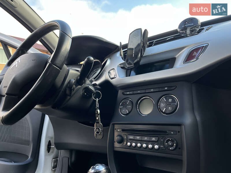 Хэтчбек Citroen C3 2012 в Каменец-Подольском