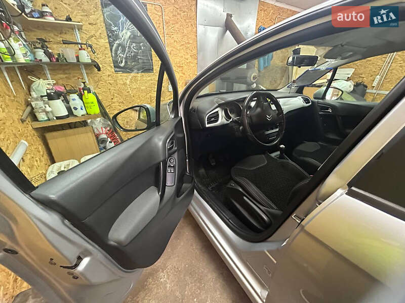 Хэтчбек Citroen C3 2012 в Житомире