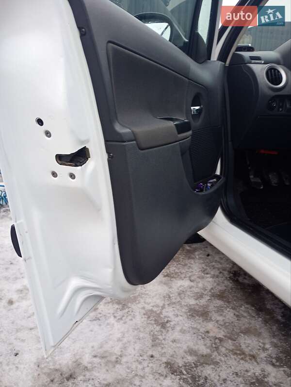 Хэтчбек Citroen C3 2006 в Шептицькому