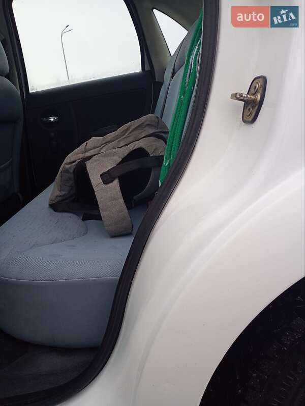 Хэтчбек Citroen C3 2006 в Шептицькому