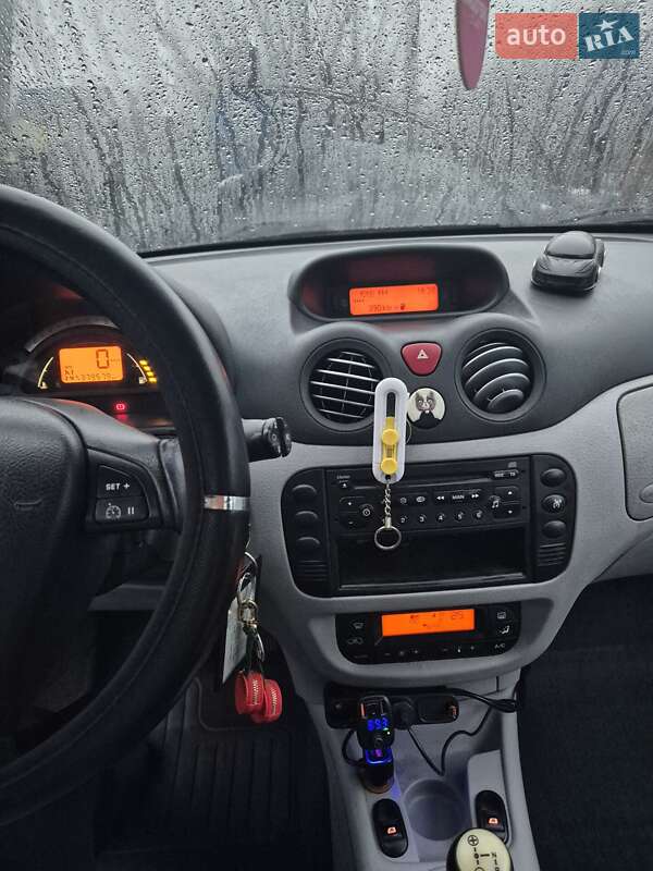 Хетчбек Citroen C3 2004 в Черкасах