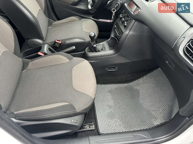 Хэтчбек Citroen C3 2015 в Ивано-Франковске фото 11 Хэтчбек Citroen C3 2015 в Ивано-Франковске
