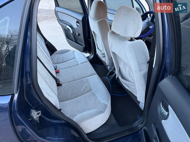 Хетчбек Citroen C3 2003 в Звягелі