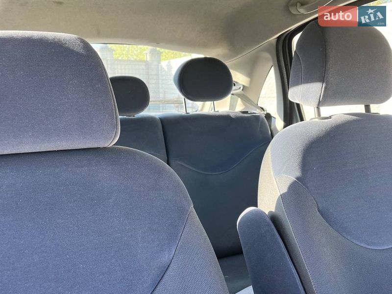 Хэтчбек Citroen C3 2003 в Киеве фото 8 Хэтчбек Citroen C3 2003 в Киеве