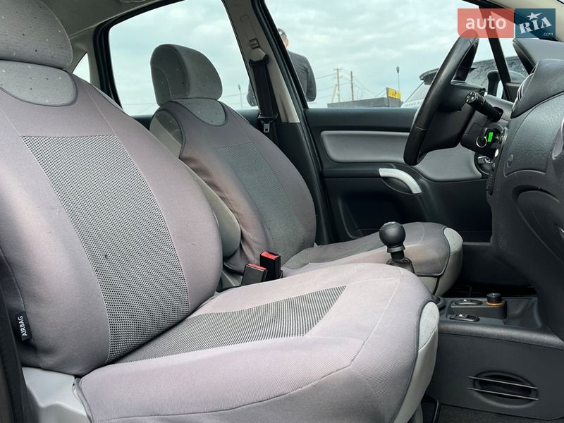 Хэтчбек Citroen C3 2004 в Коломые