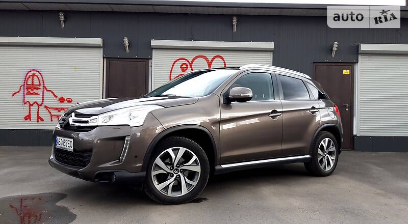 Позашляховик / Кросовер Citroen C4 Aircross 2012 в Києві