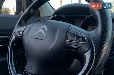 Позашляховик / Кросовер Citroen C4 Aircross 2012 в 