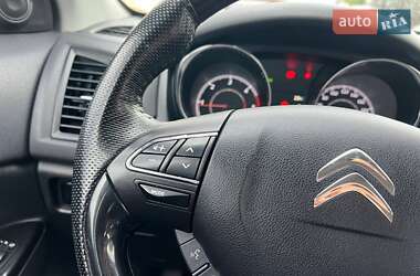 Внедорожник / Кроссовер Citroen C4 Aircross 2015 в 