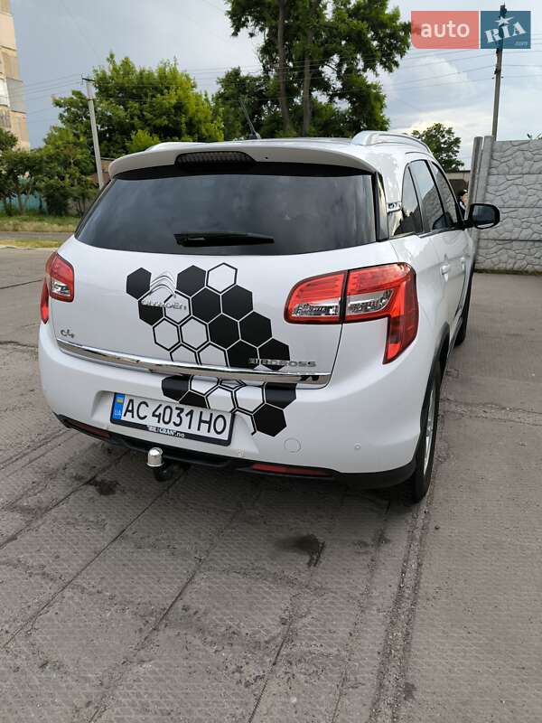 Внедорожник / Кроссовер Citroen C4 Aircross 2012 в Александрие