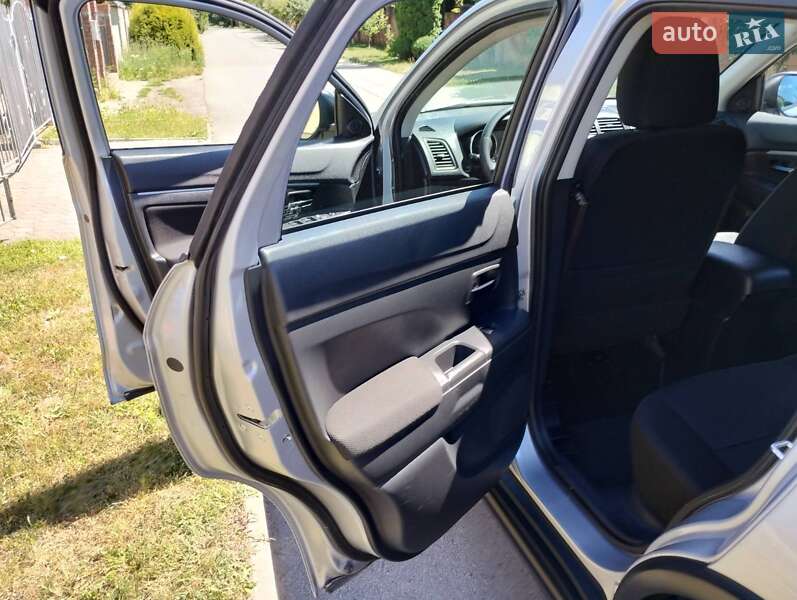 Позашляховик / Кросовер Citroen C4 Aircross 2012 в Рівному фото 12 Позашляховик / Кросовер Citroen C4 Aircross 2012 в Рівному