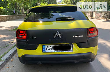 Позашляховик / Кросовер Citroen C4 Cactus 2017 в Києві