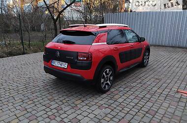 Хэтчбек Citroen C4 Cactus 2016 в 