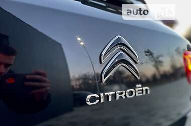 Внедорожник / Кроссовер Citroen C4 Cactus 2019 в 