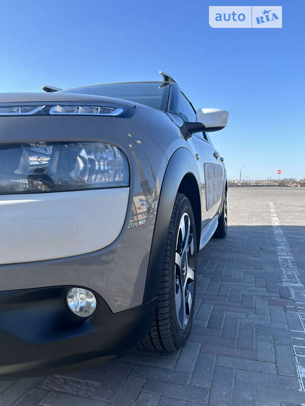 Внедорожник / Кроссовер Citroen C4 Cactus 2014 в Харькове